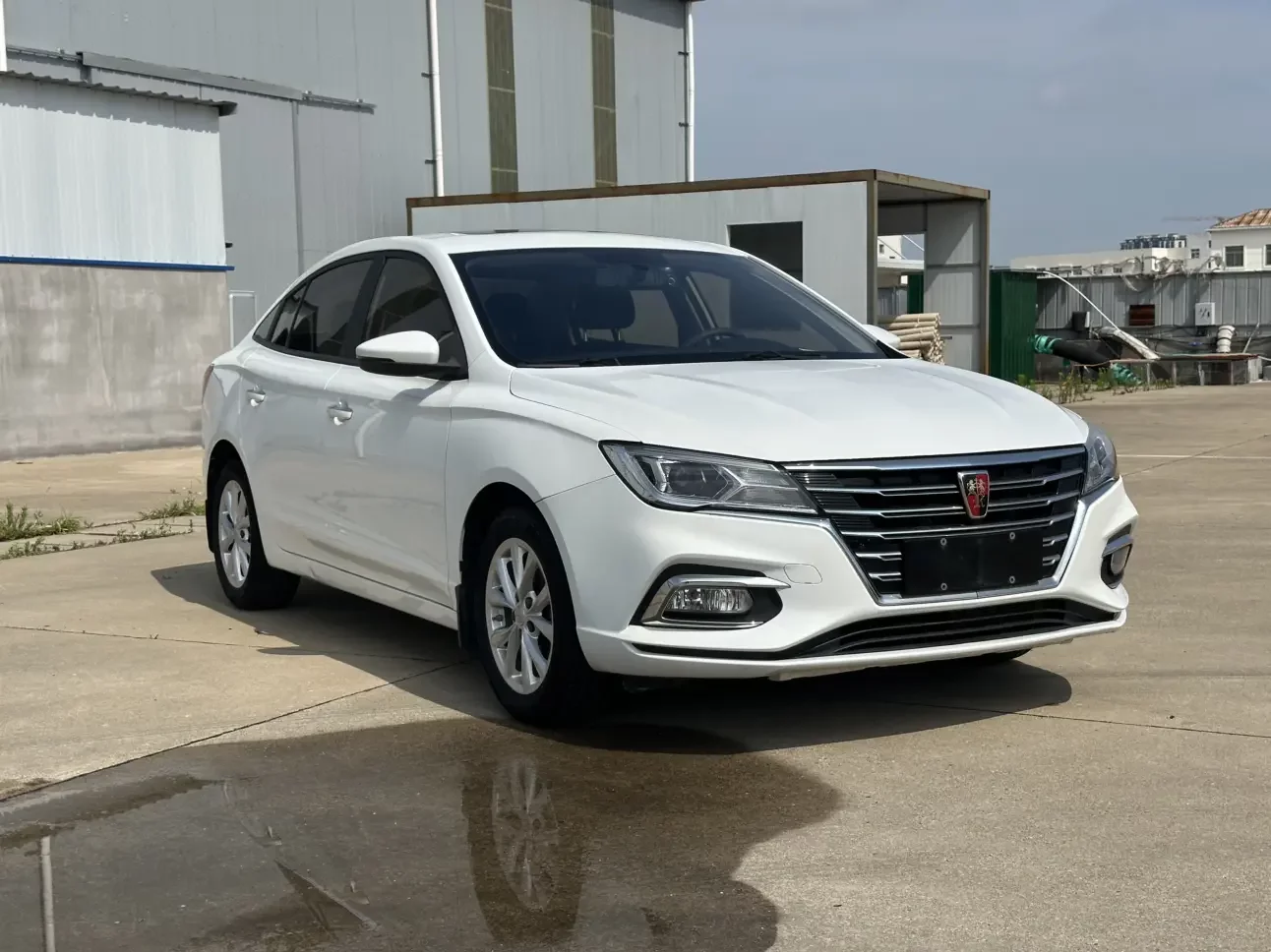 Roewe i5