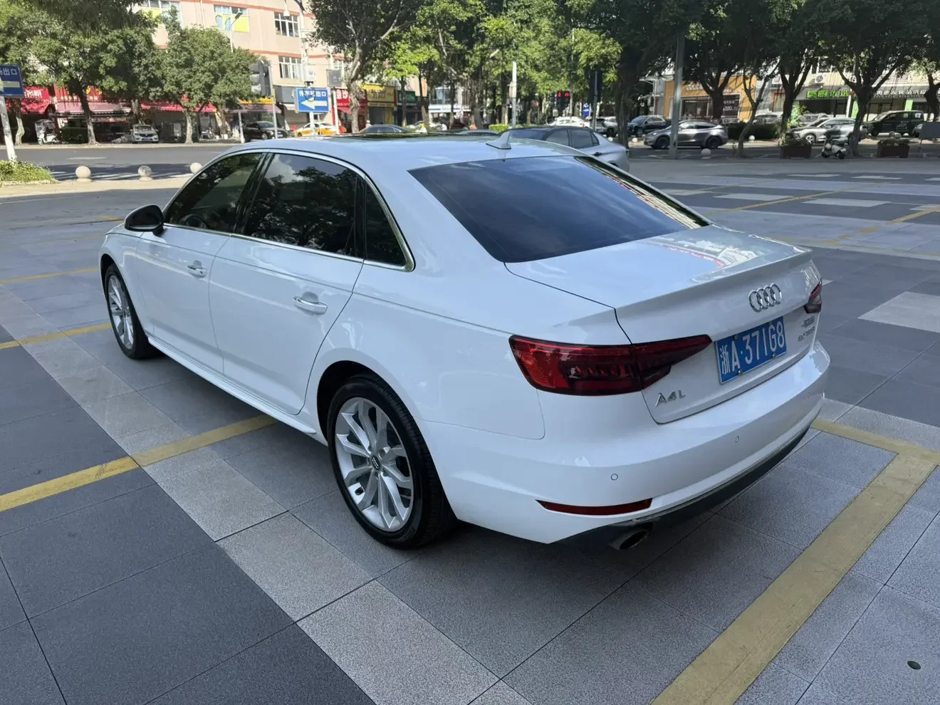Audi A4L