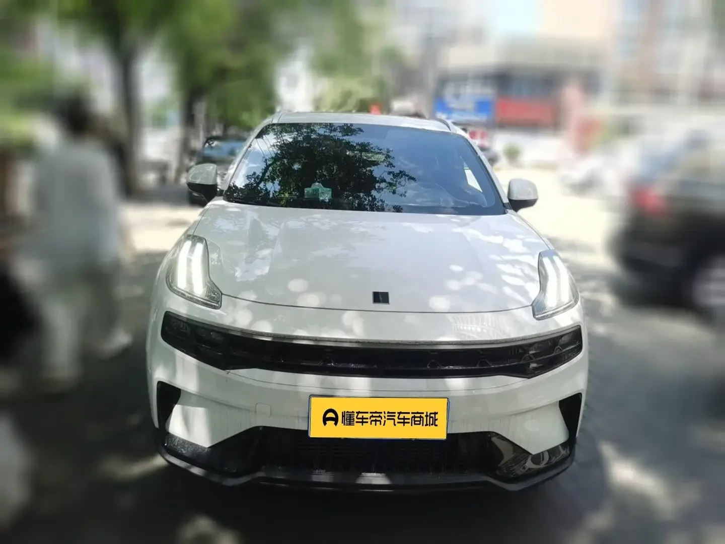Lynk & Co 06