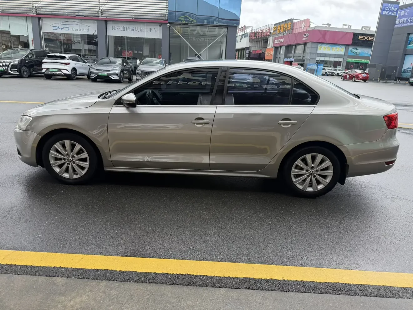 Volkswagen Sagitar