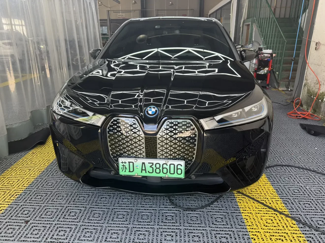 BMW iX