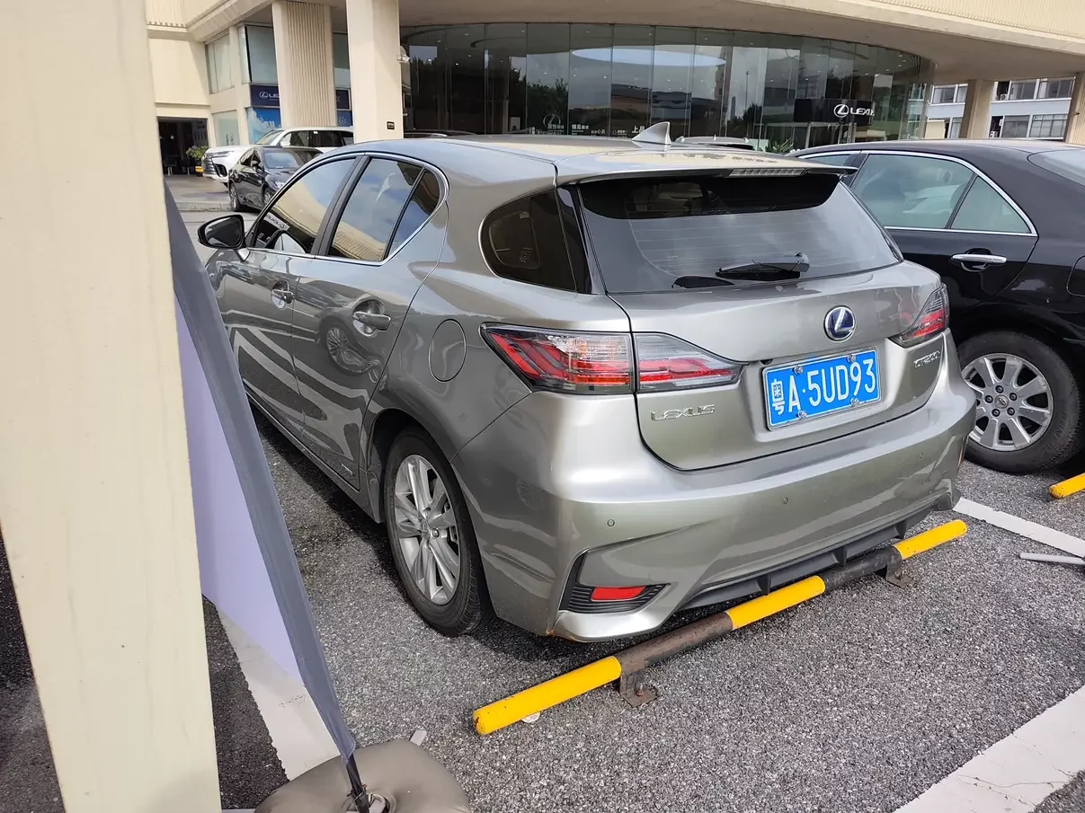 Lexus CT