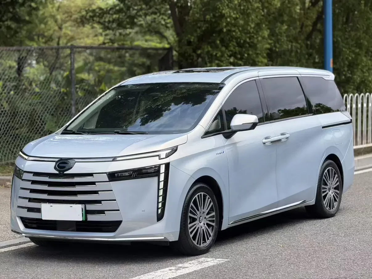GAC Trumpchi E8 PHEV