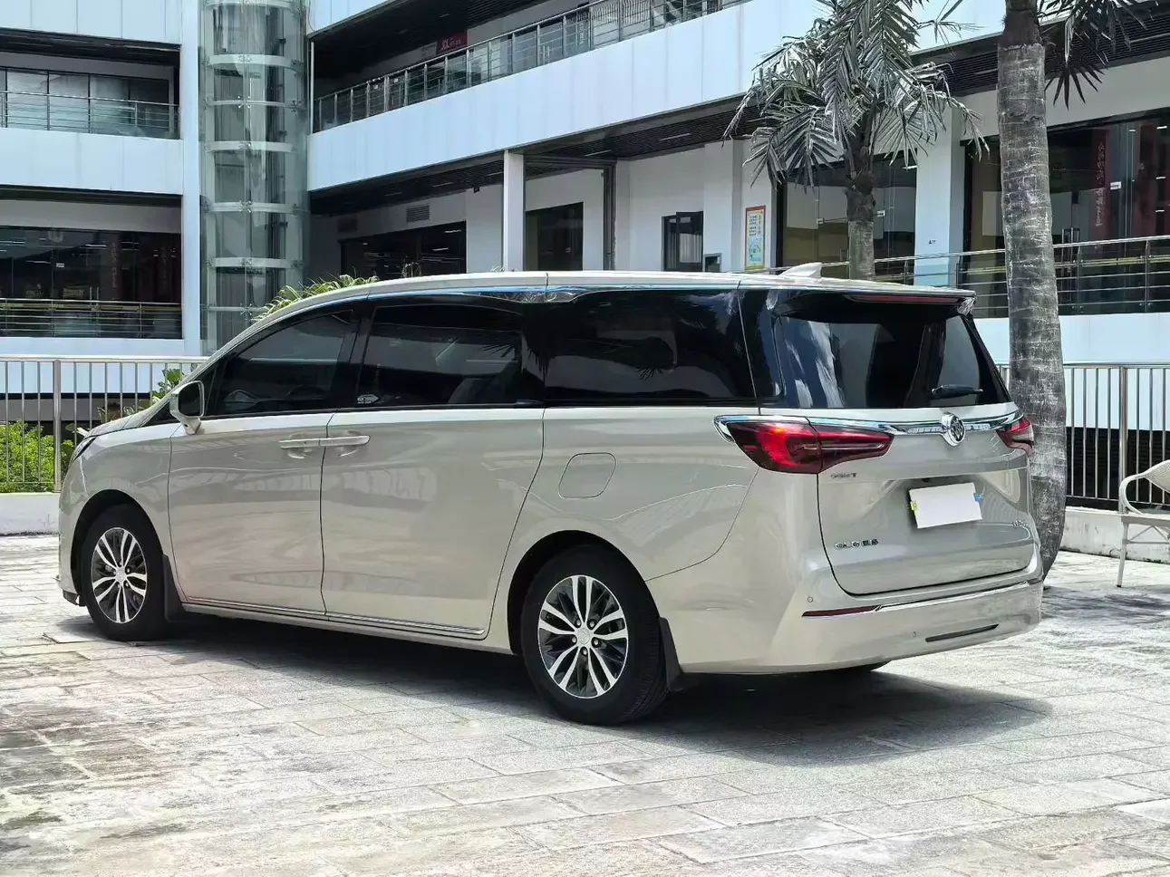 Buick GL8