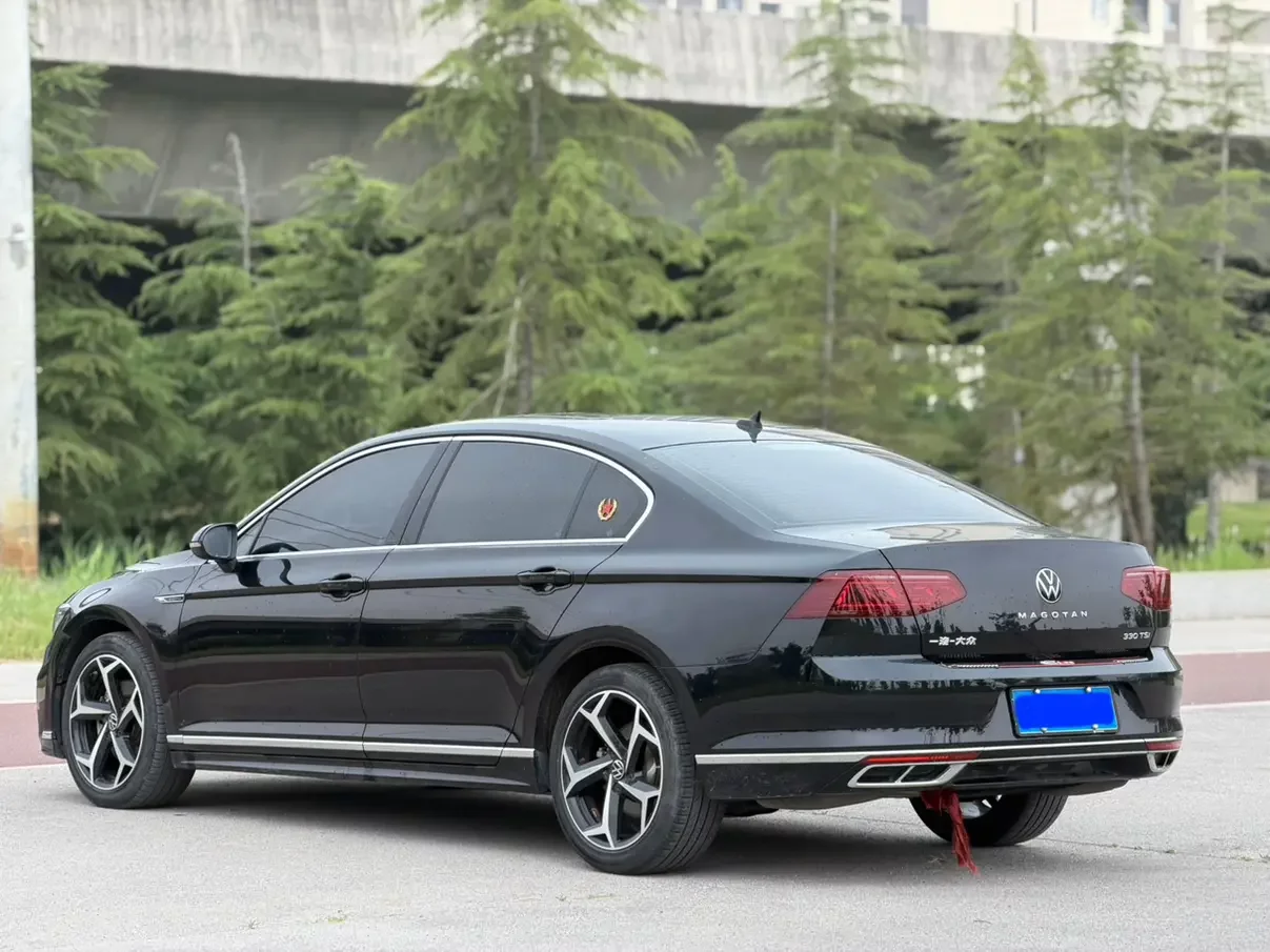 Volkswagen Magotan