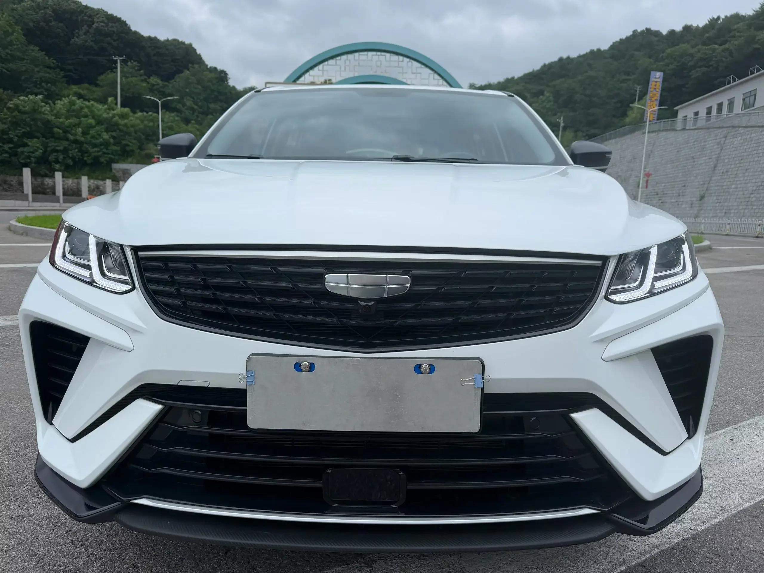 Geely Coolray SX11