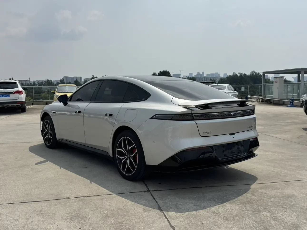 Dongfeng Yipai 007