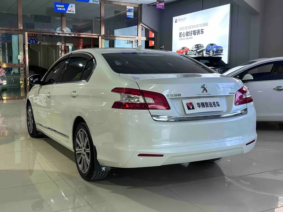 Peugeot 408