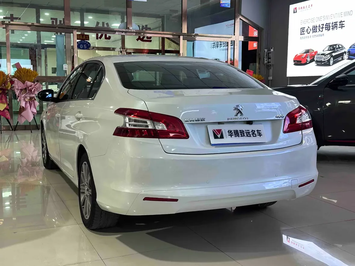 Peugeot 408