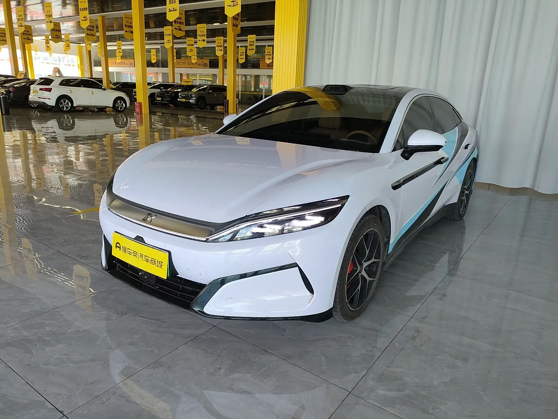BYD Han L EV  из Китая