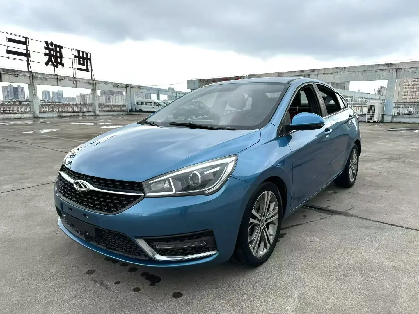 Chery Arrizo 5