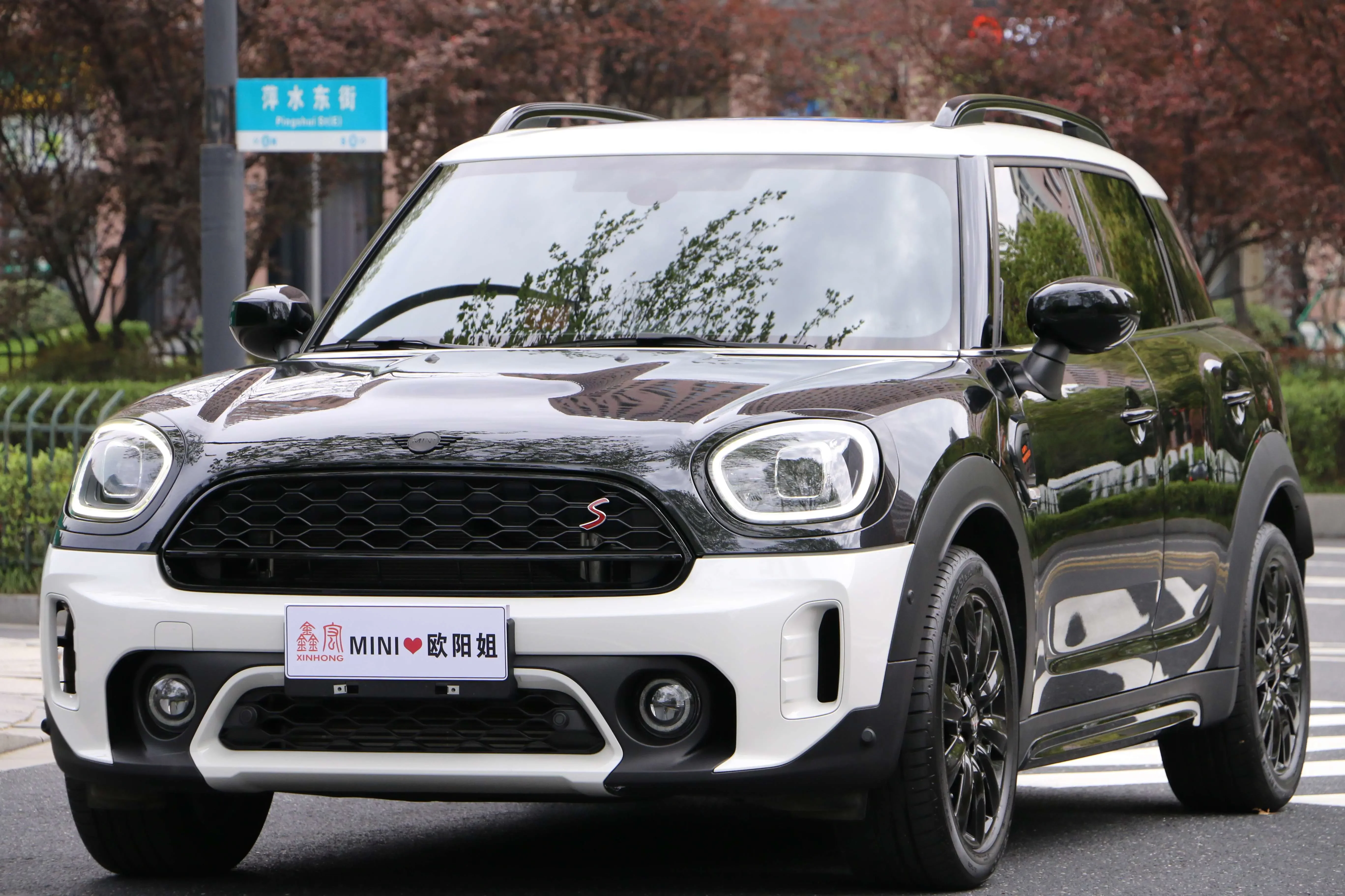 MINI COUNTRYMAN