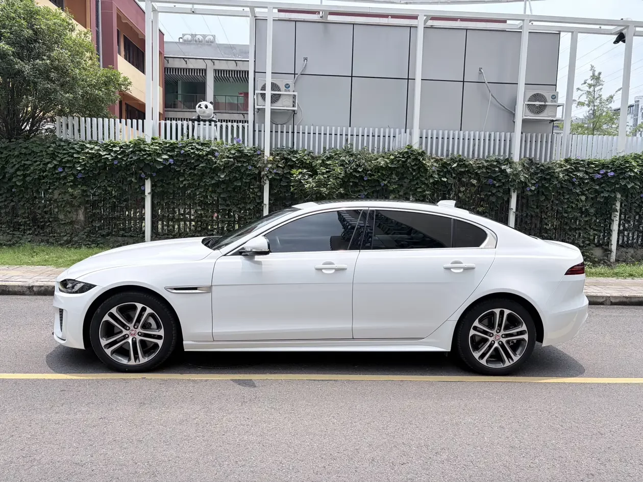 Jaguar XEL