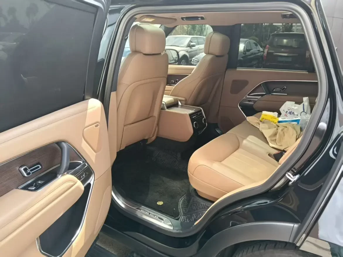Land Rover range rover