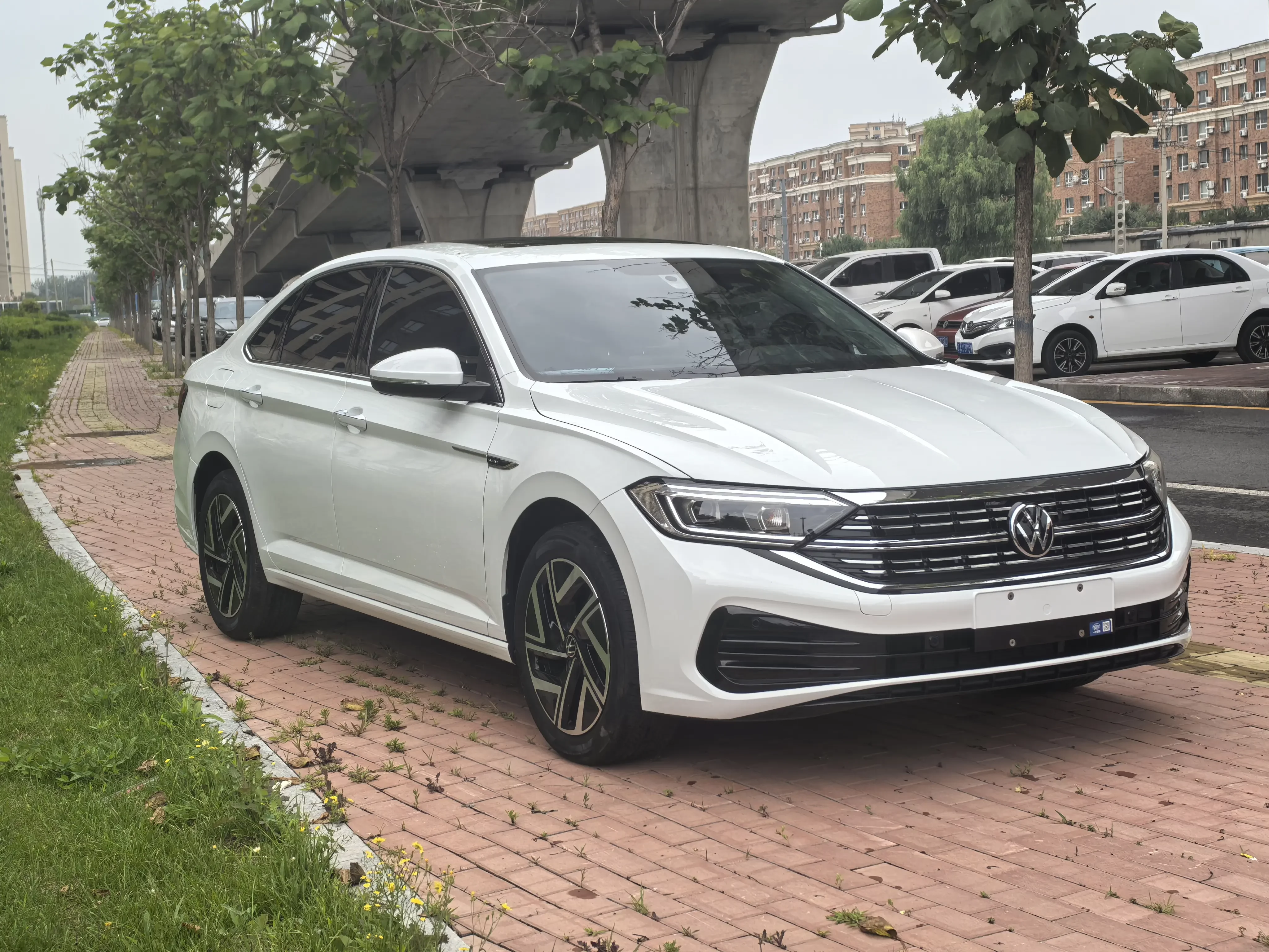 Volkswagen Sagitar