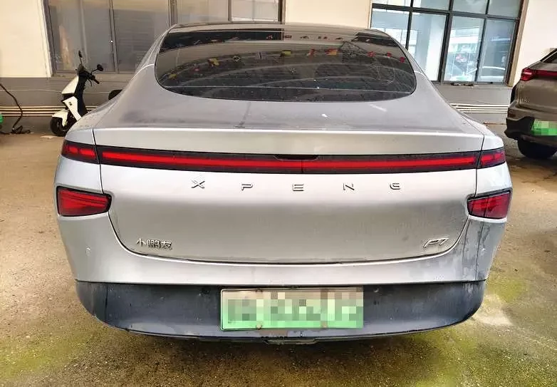 Xpeng P7