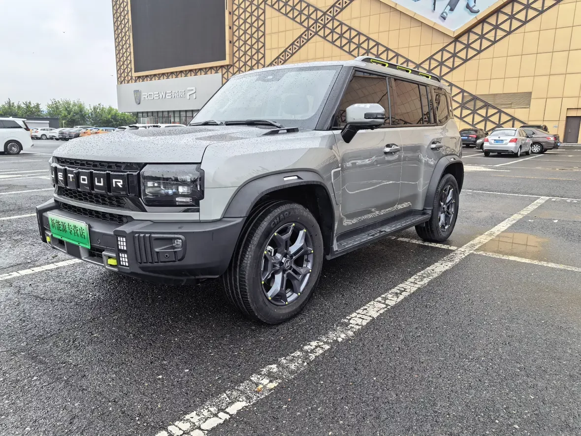 Jietu Shanhai Jetour Traveler C-DM