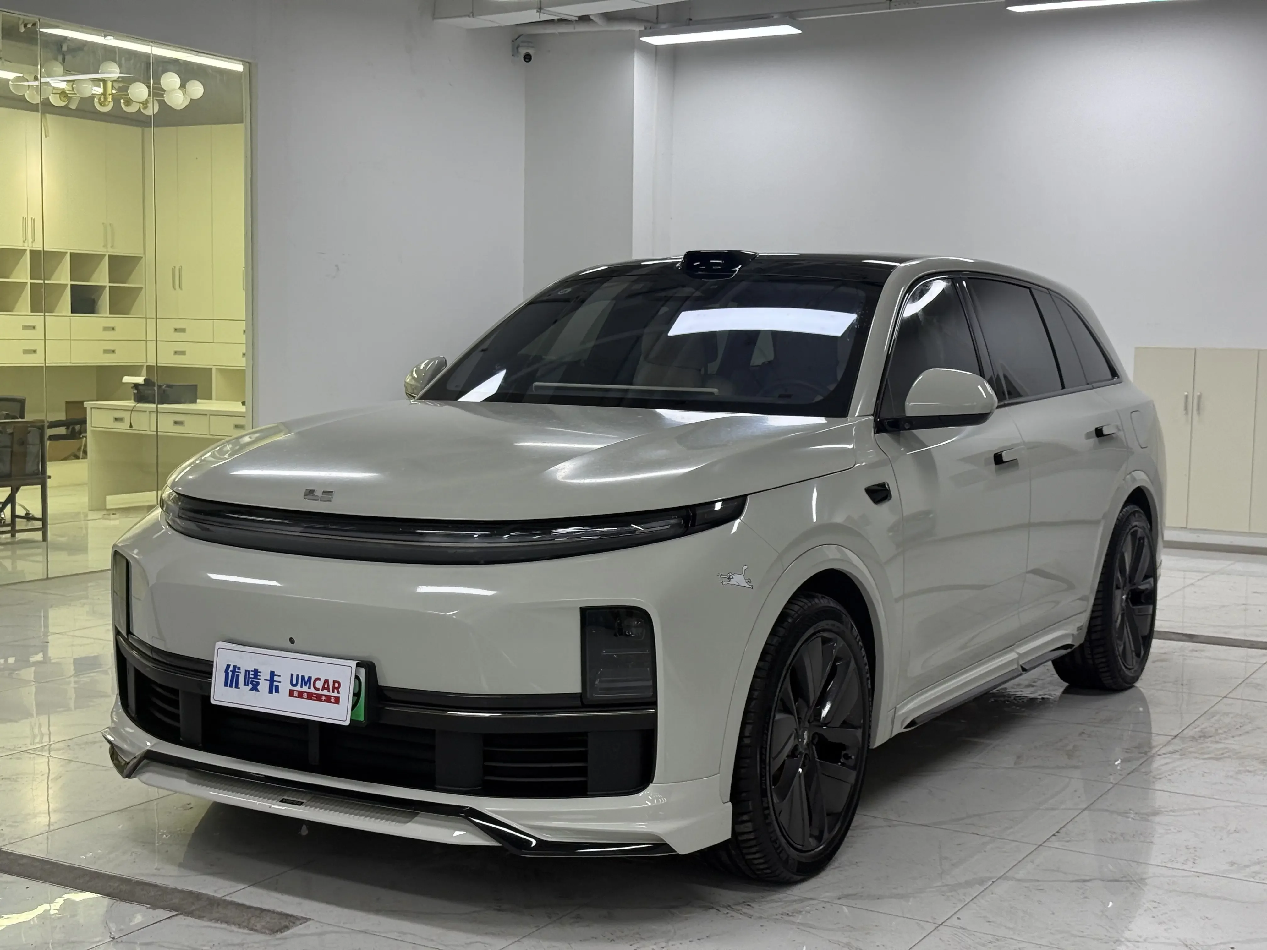Lixiang L7