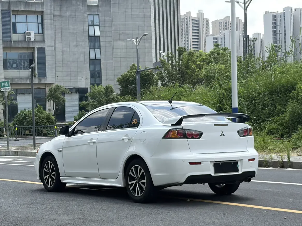 Mitsubishi Winged God