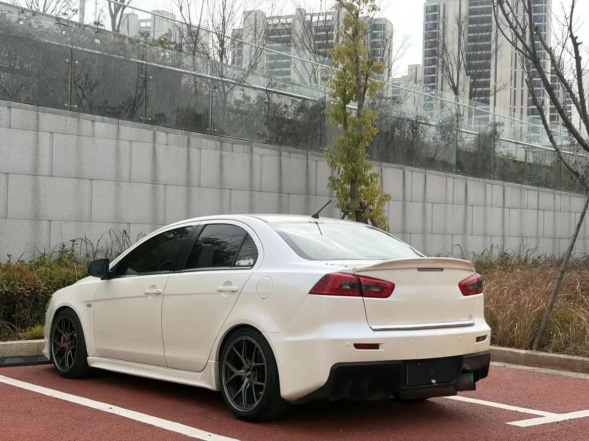 Mitsubishi Winged God