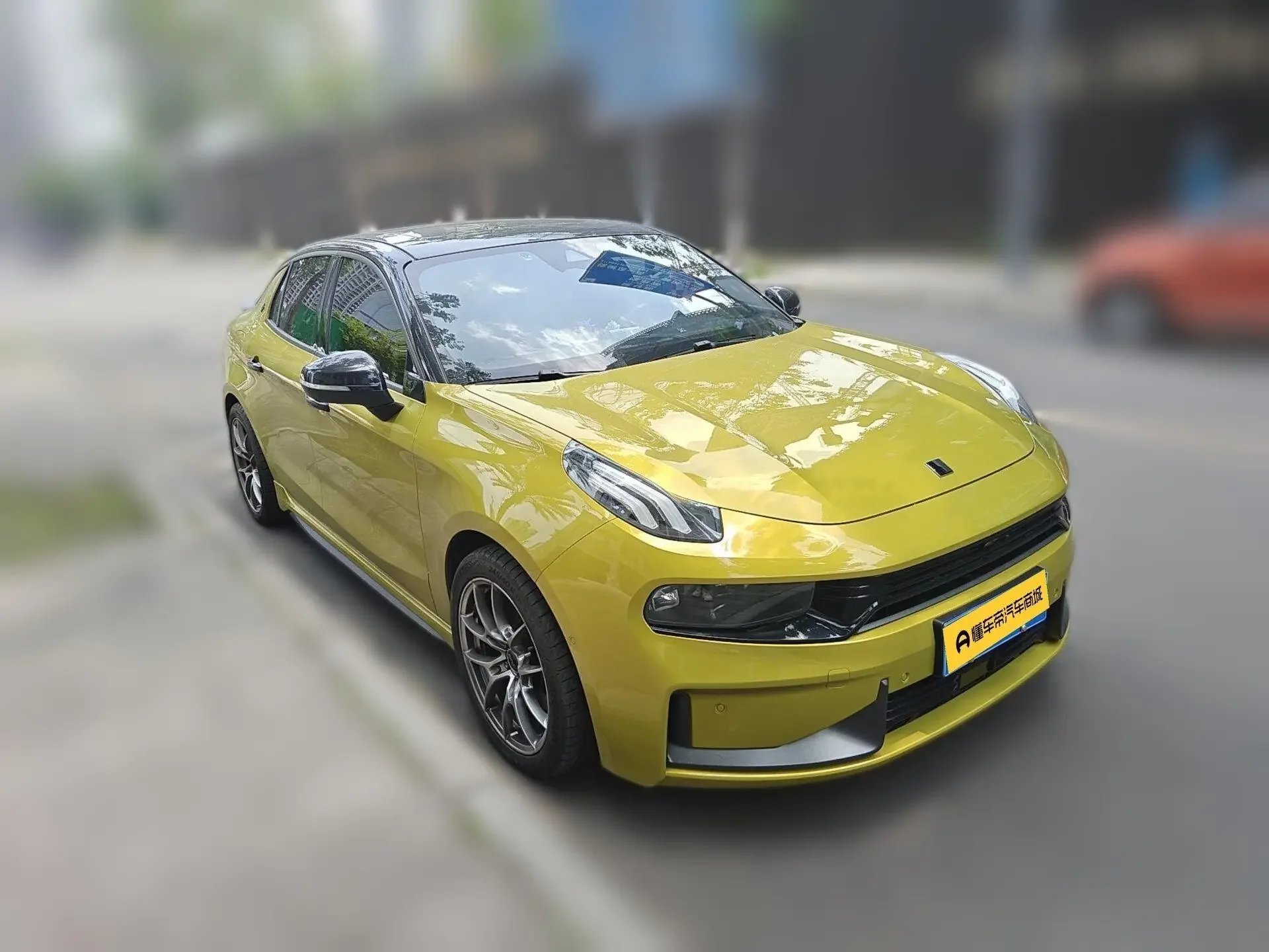 Lynk & Co 03