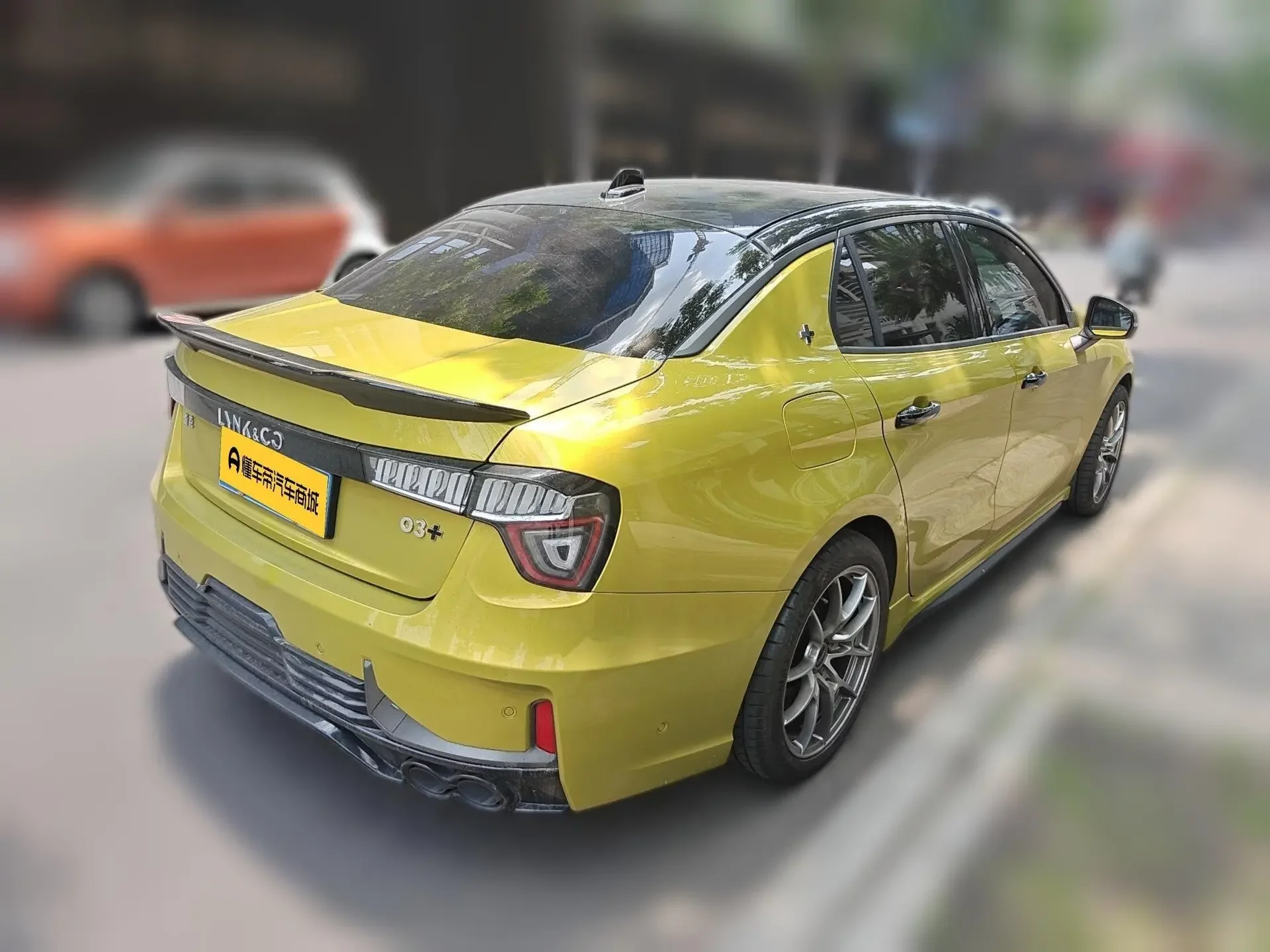 Lynk & Co 03