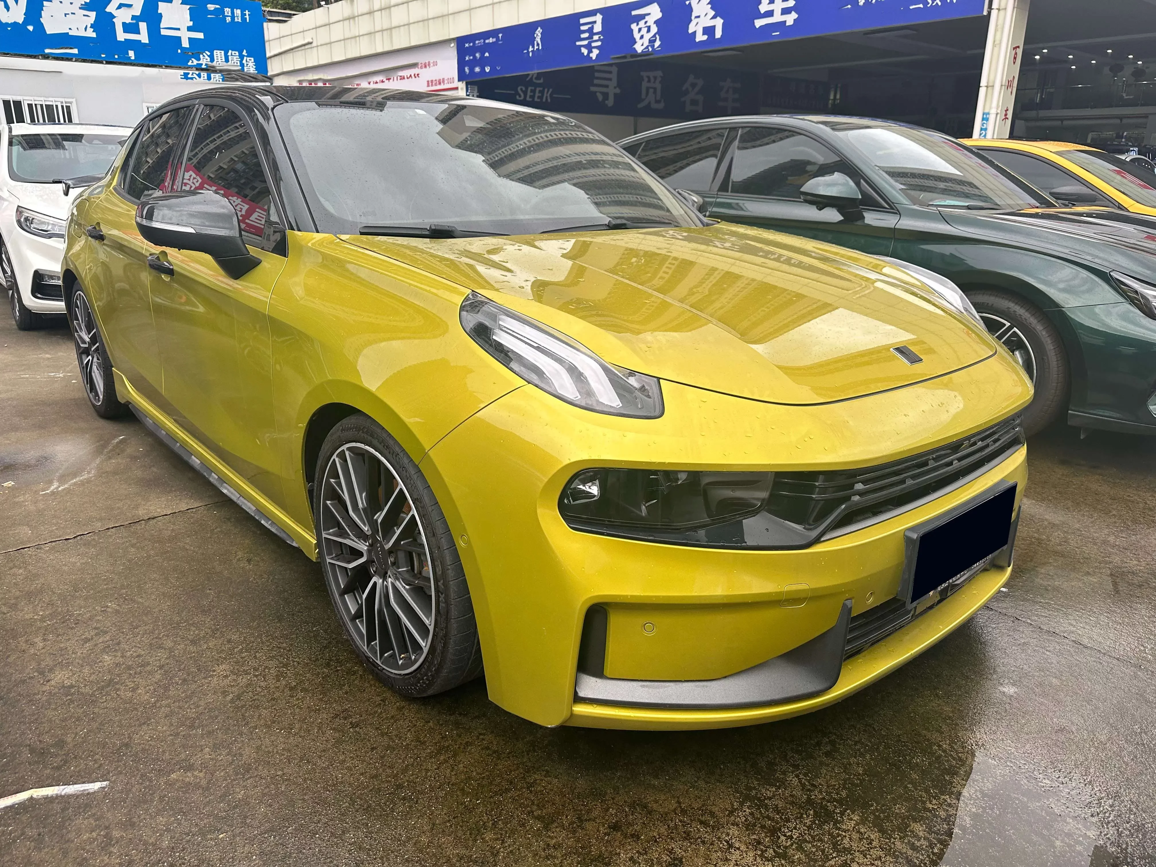Lynk & Co 03