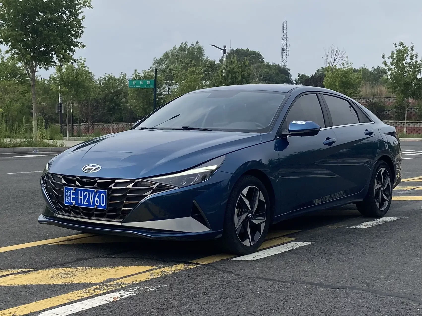Hyundai Elantra