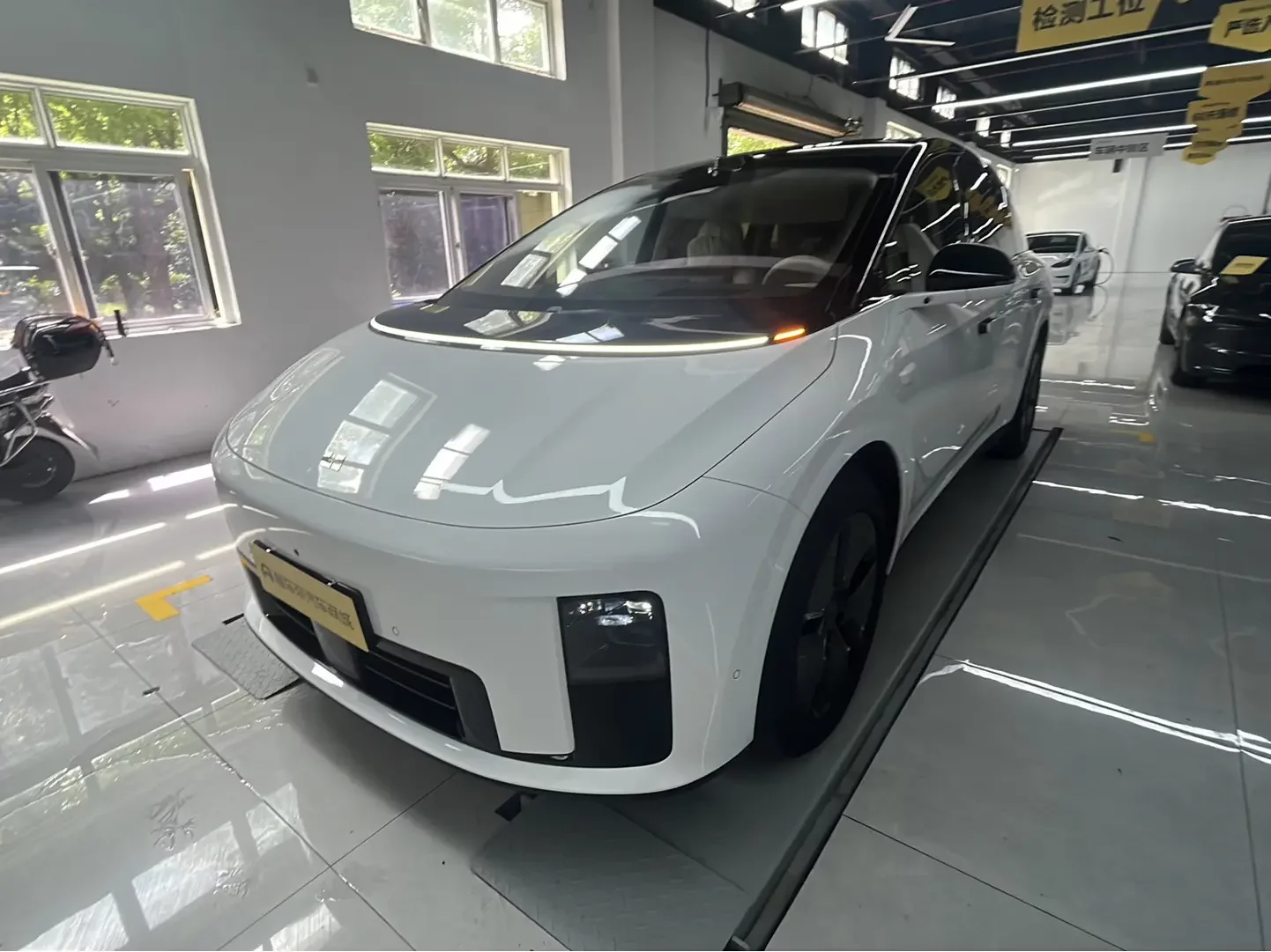 Li Ideal i8