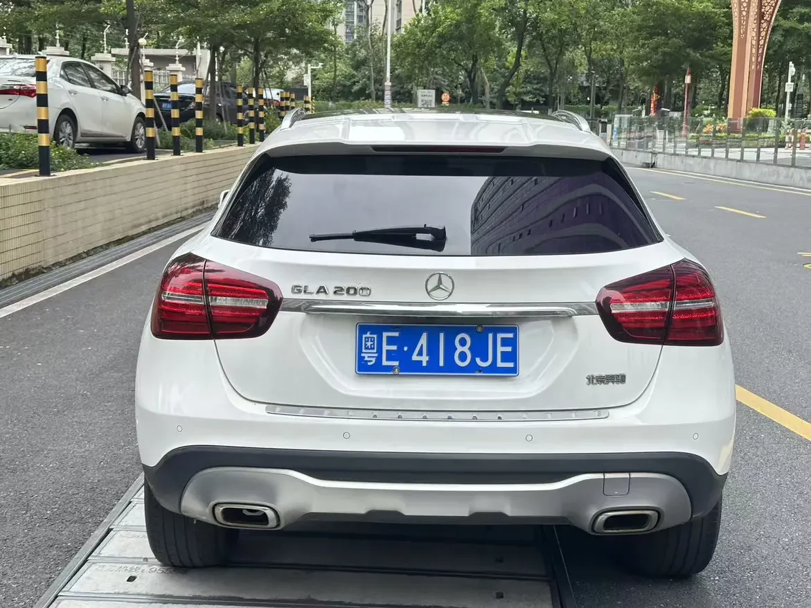 Mercedes-Benz GLA