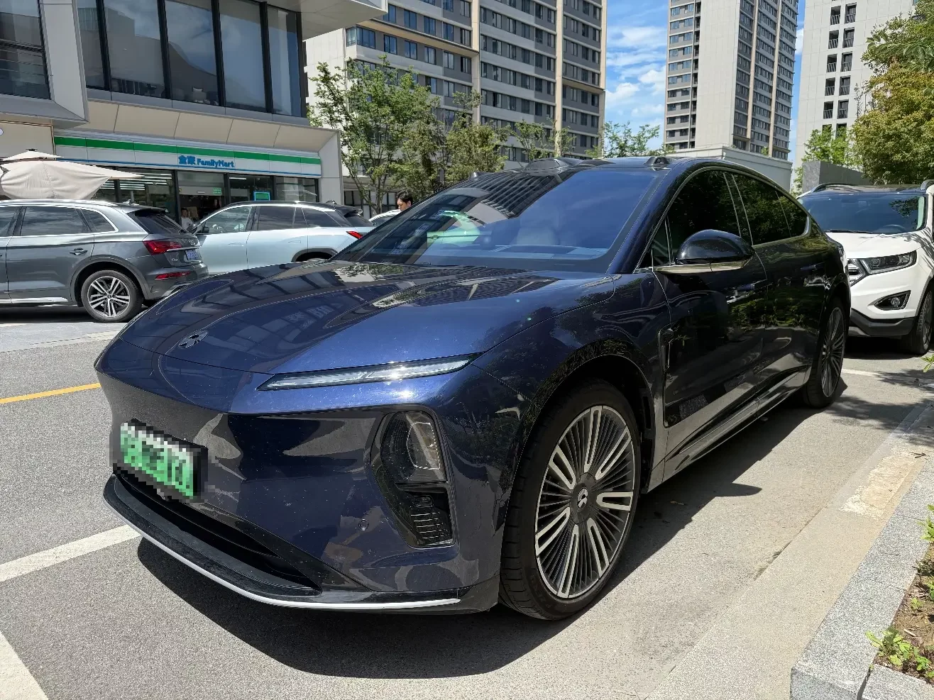 NIO ET9  из Китая