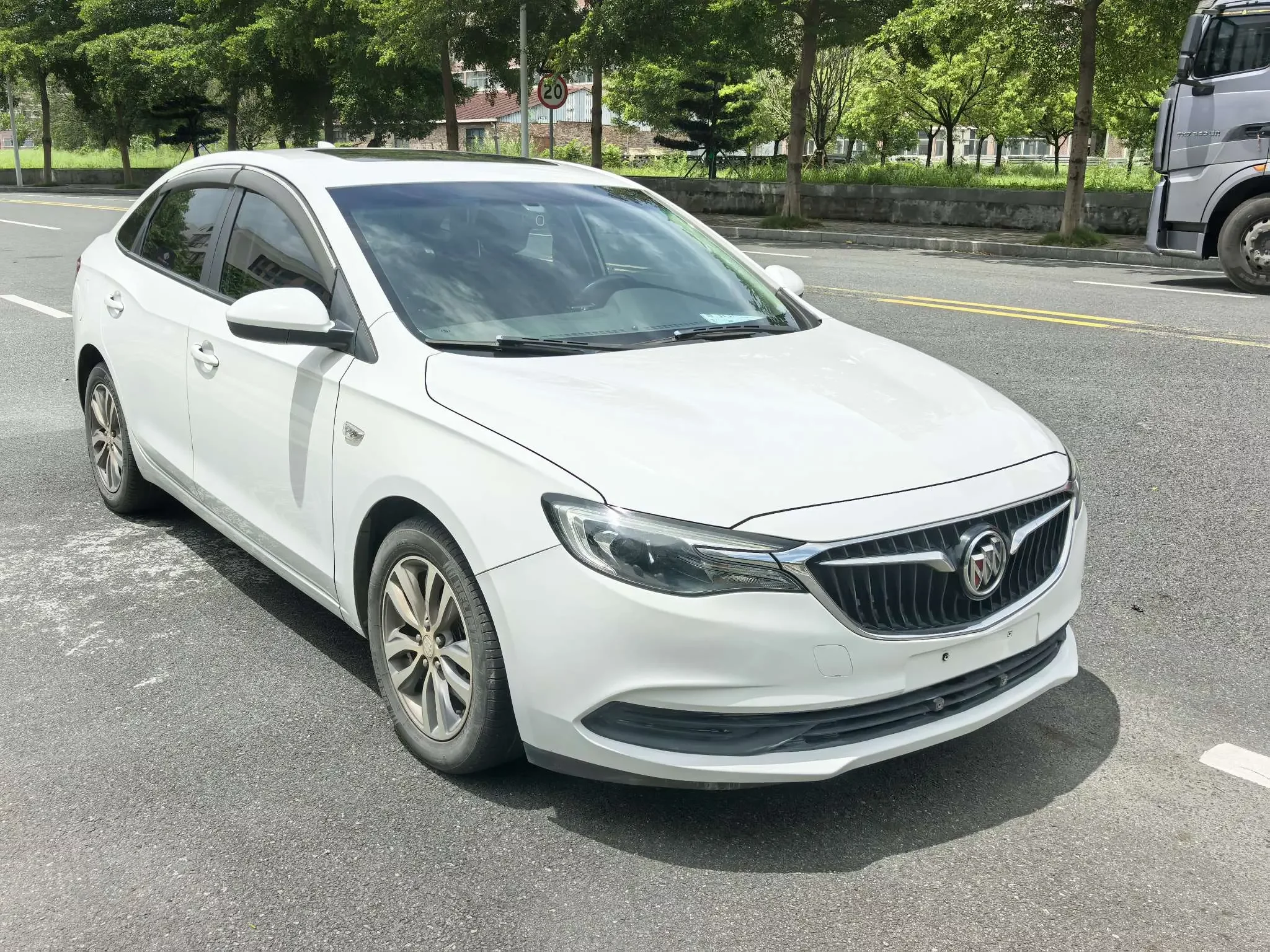 Buick Yinglang