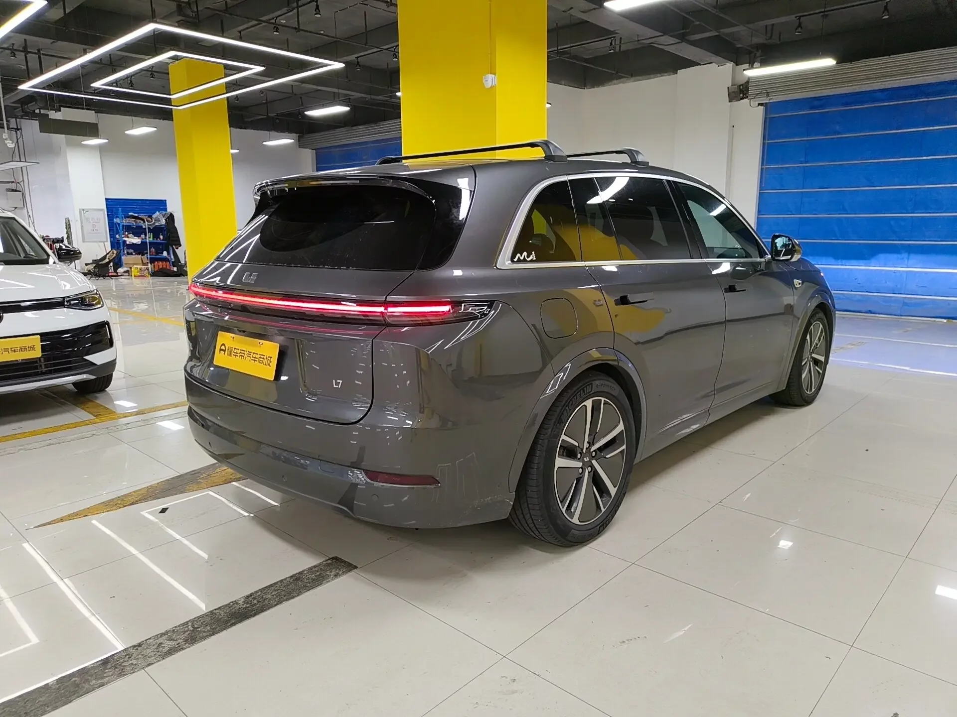 Lixiang L7