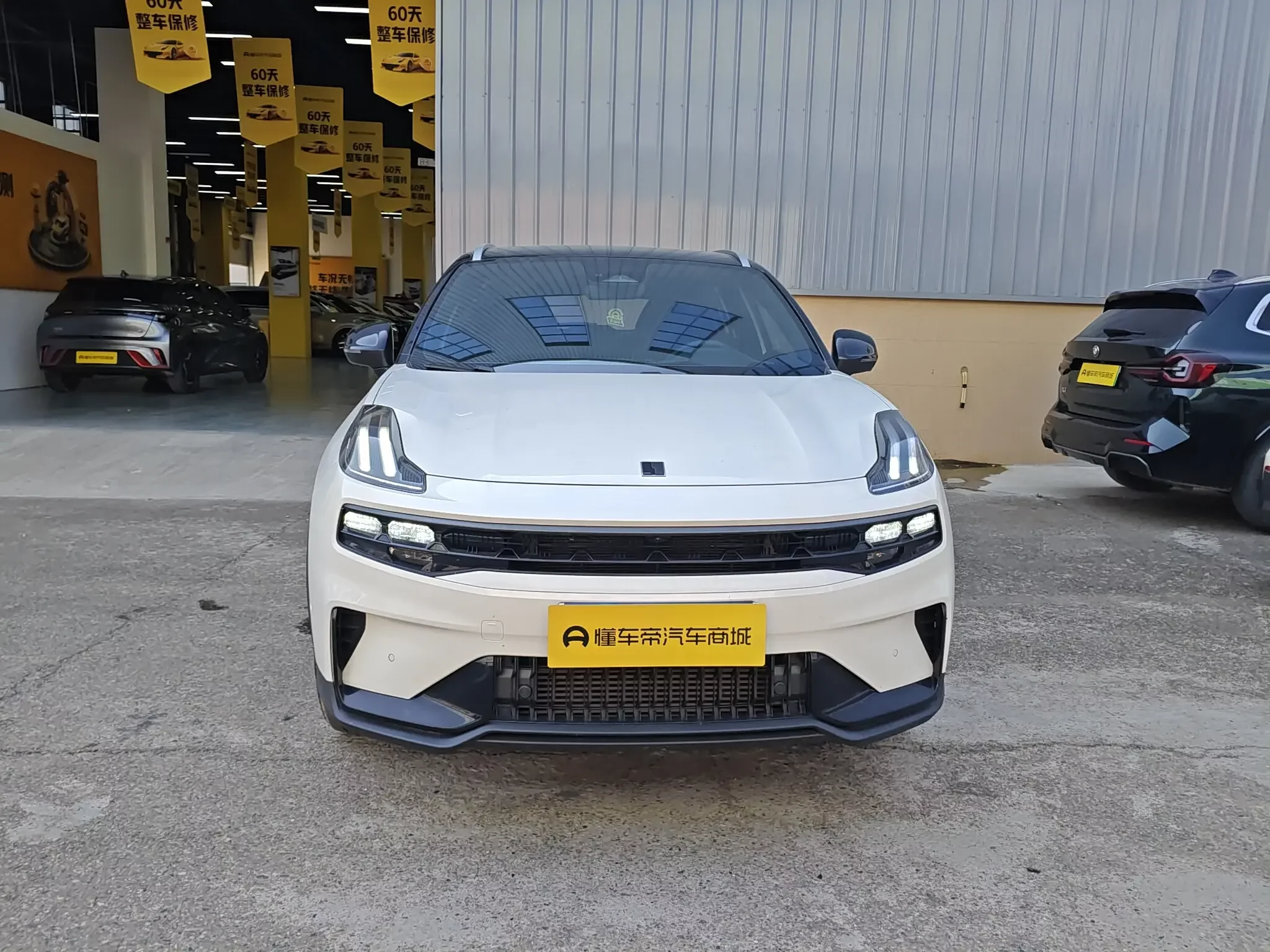 Lynk & Co 06