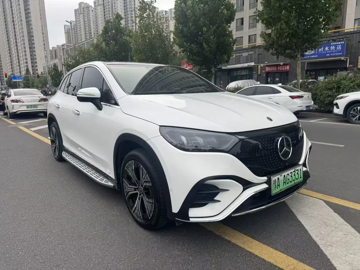 Mercedes-Benz EQE SUV