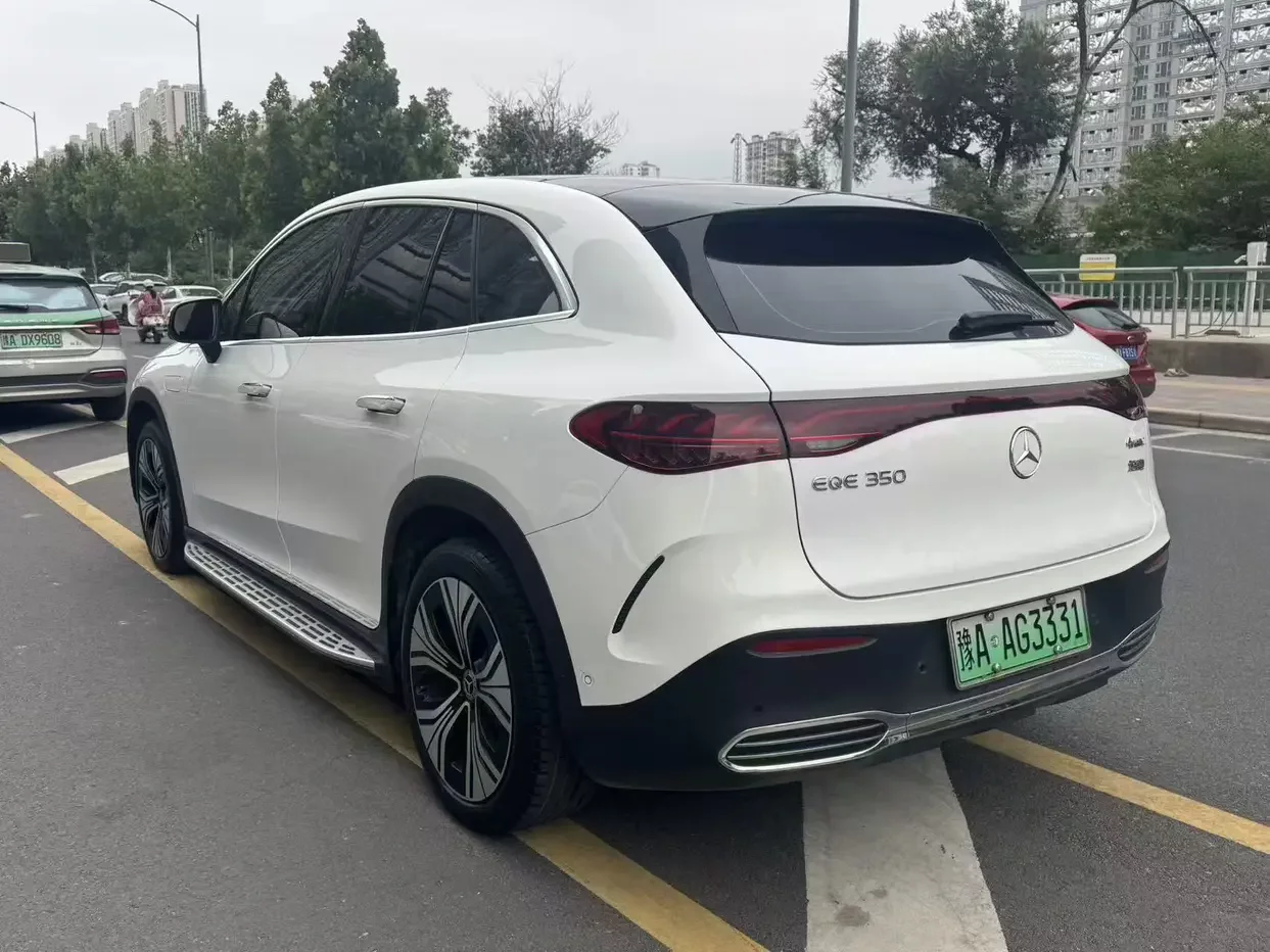 Mercedes-Benz EQE SUV