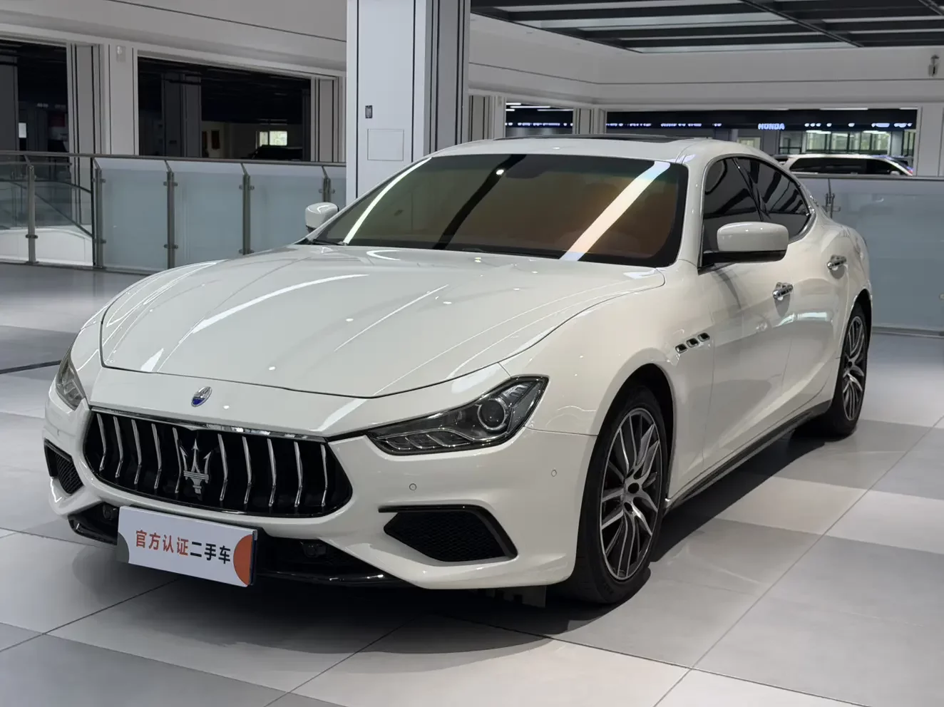 Maserati Ghibli