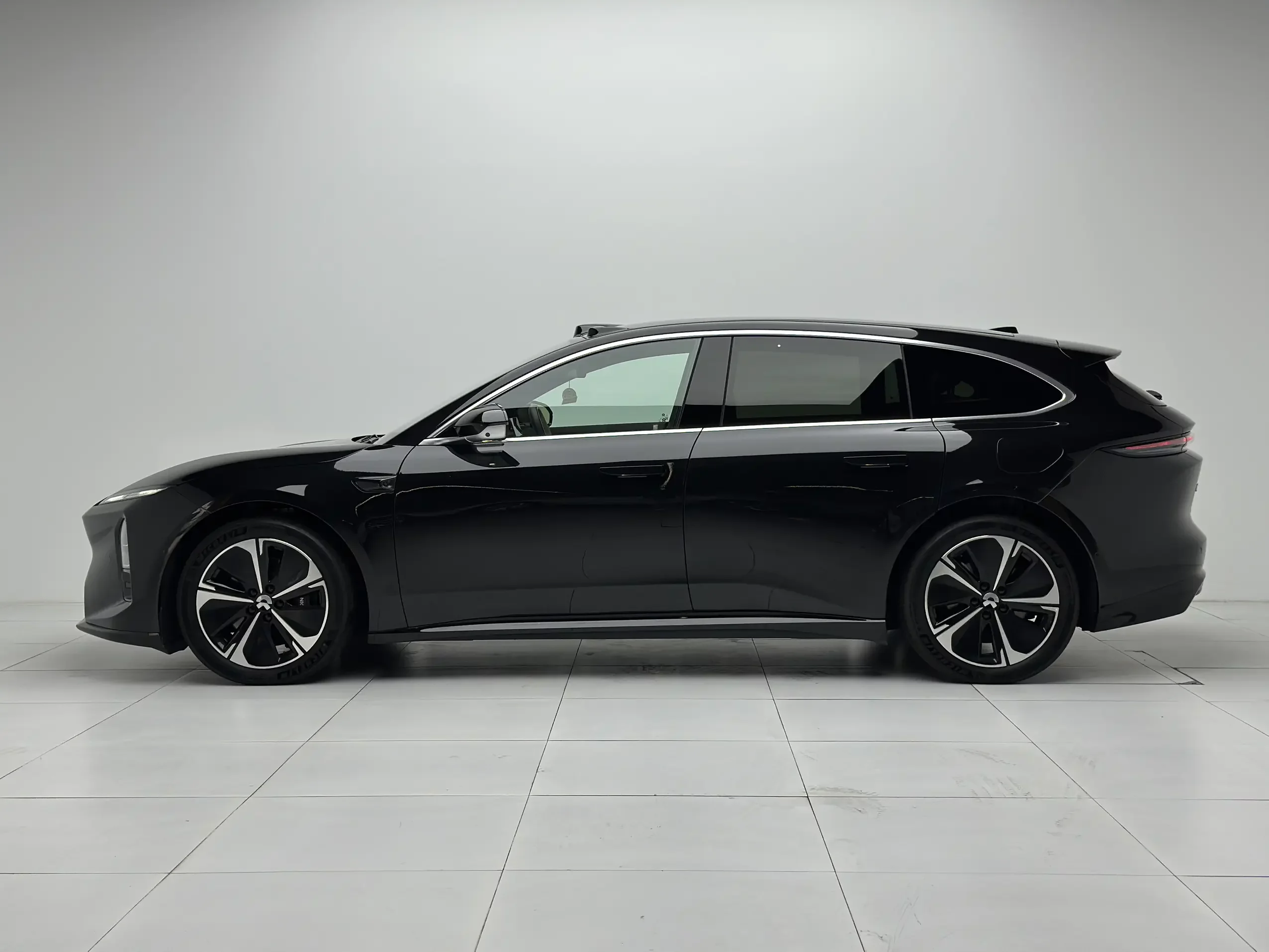 NIO ET5T