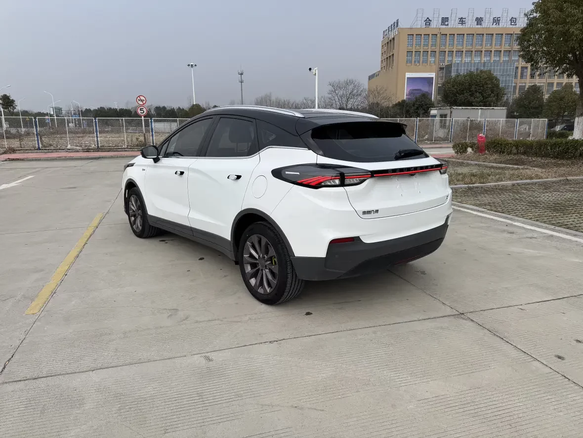 Geely Geometry C