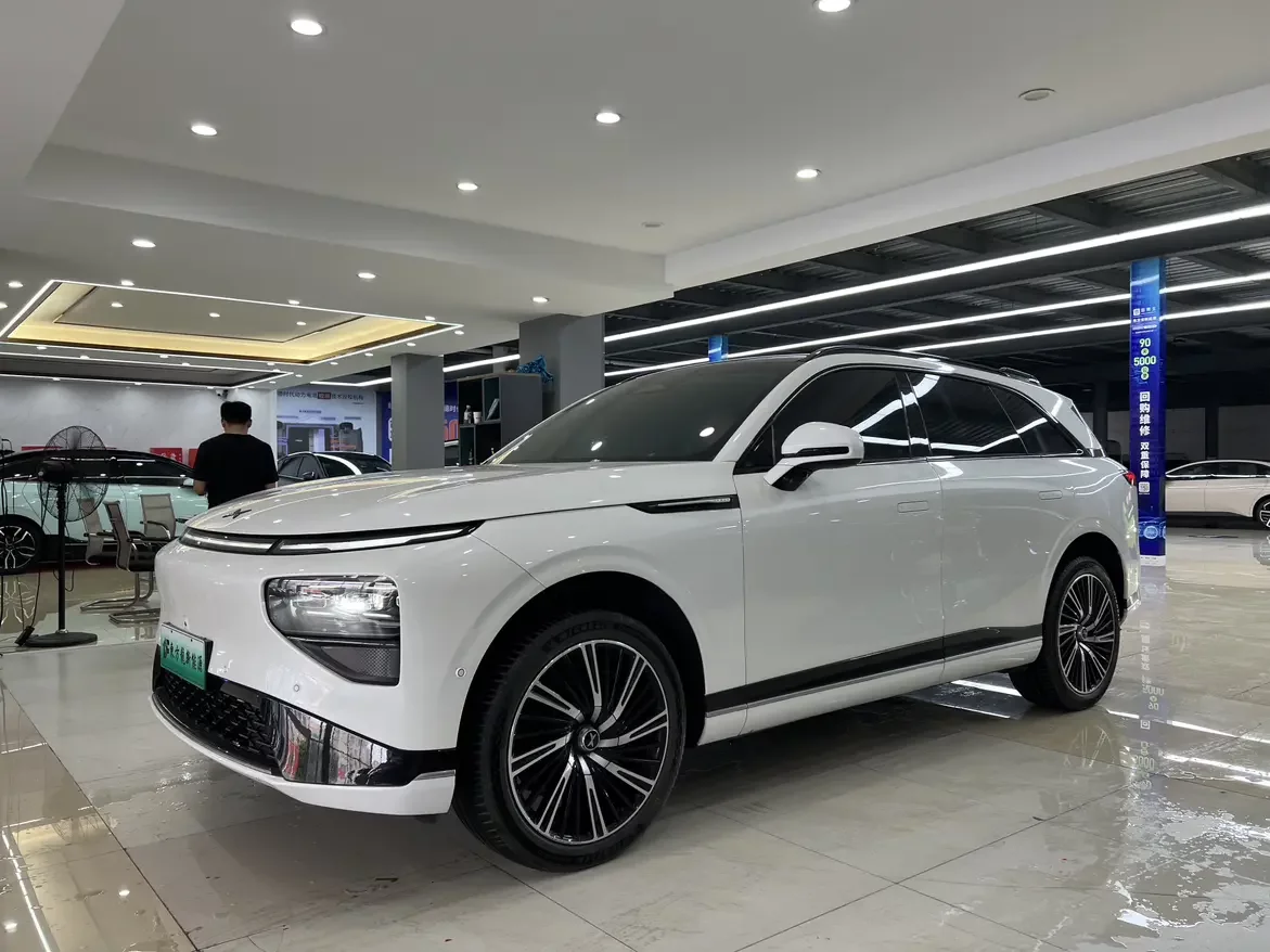 Xpeng G9