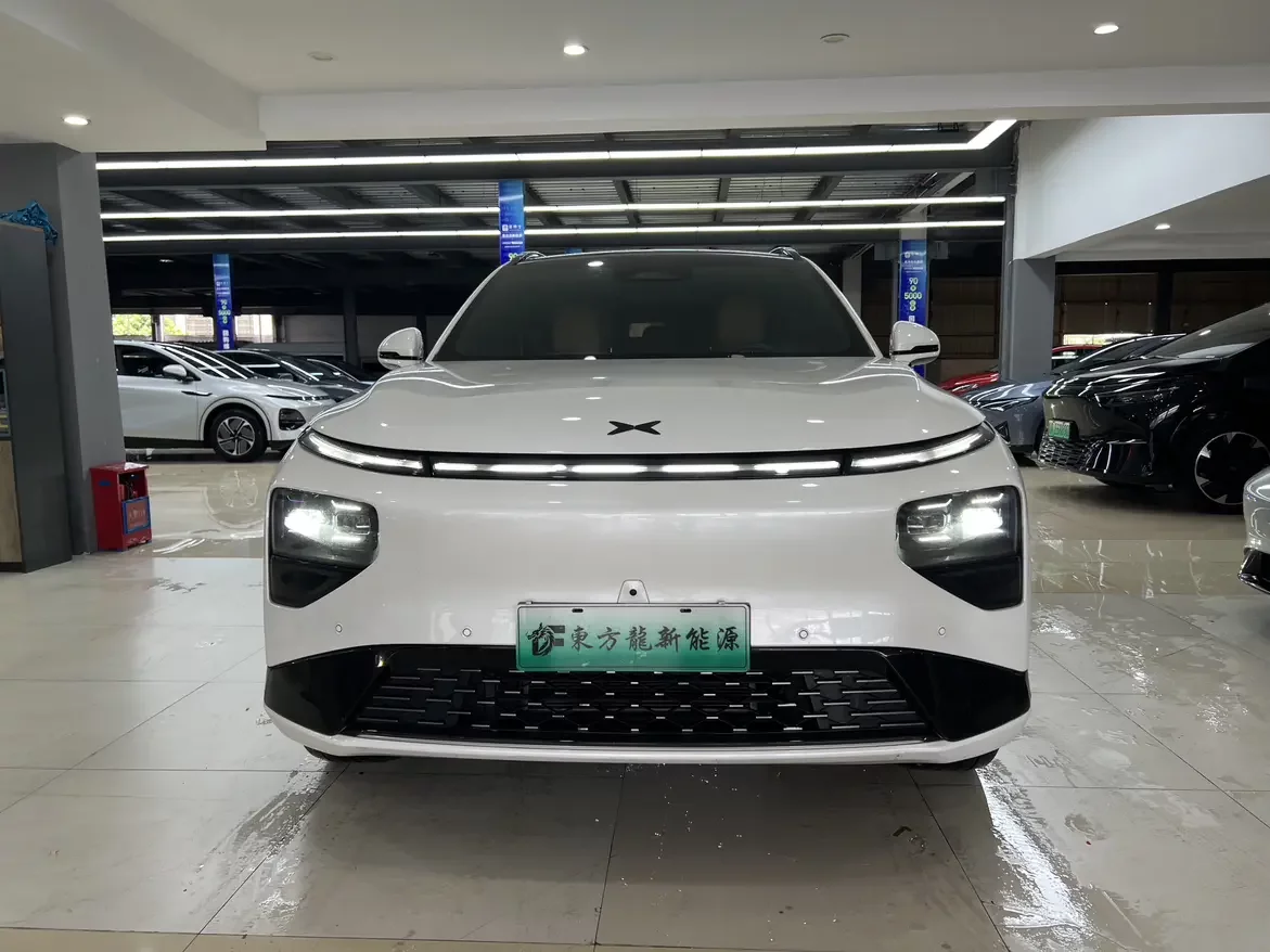 Xpeng G9