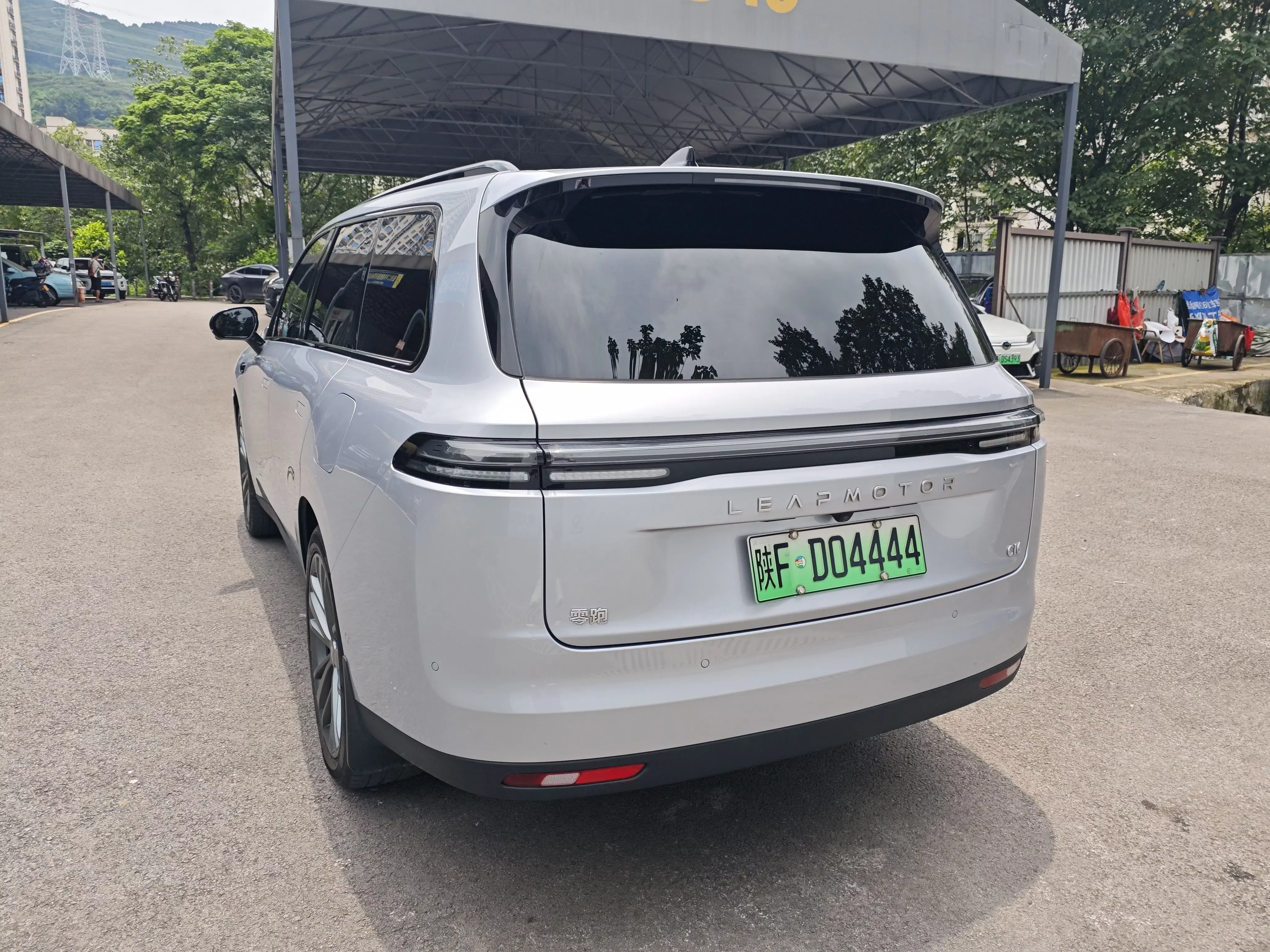 Leapmotor C16