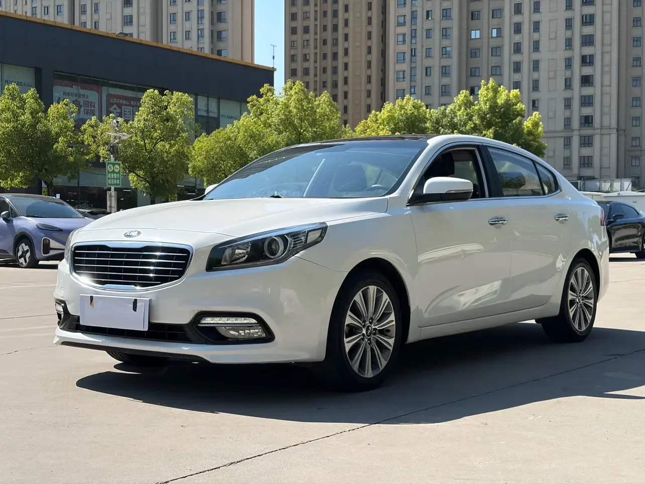 Kia K4