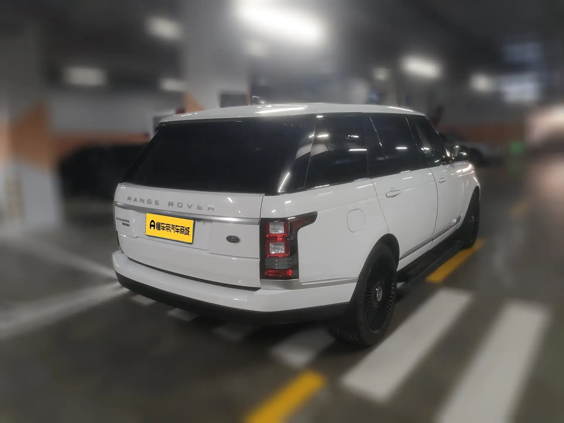 Land Rover range rover