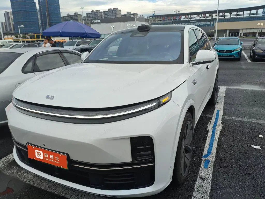 Lixiang L7