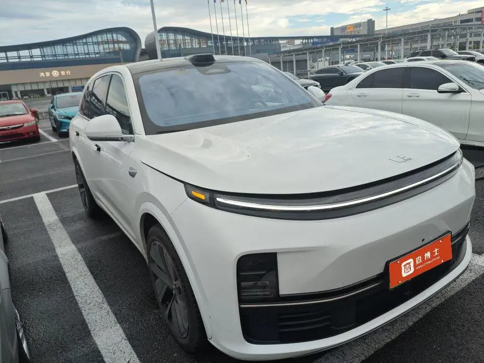 Lixiang L7