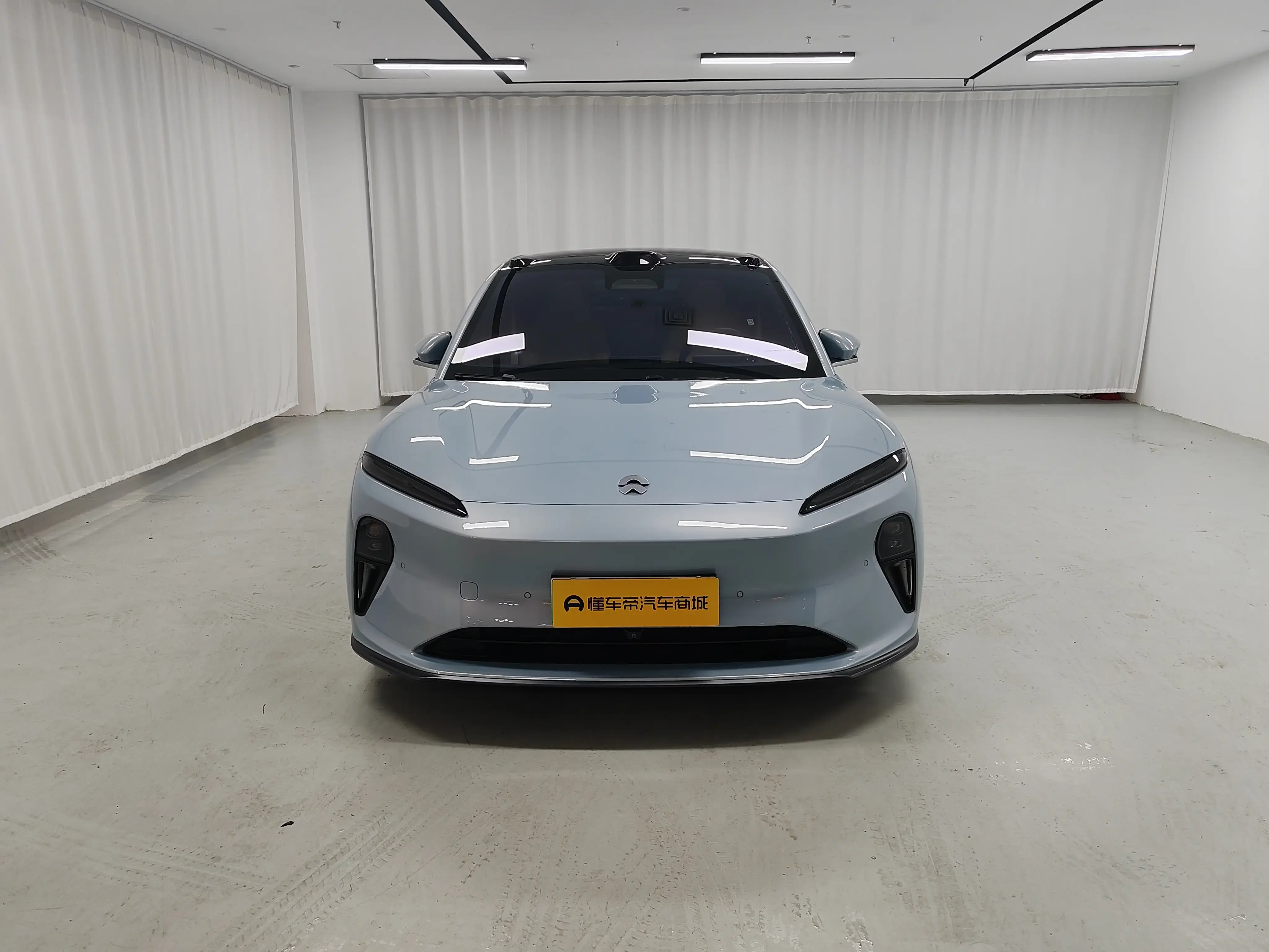NIO ET5
