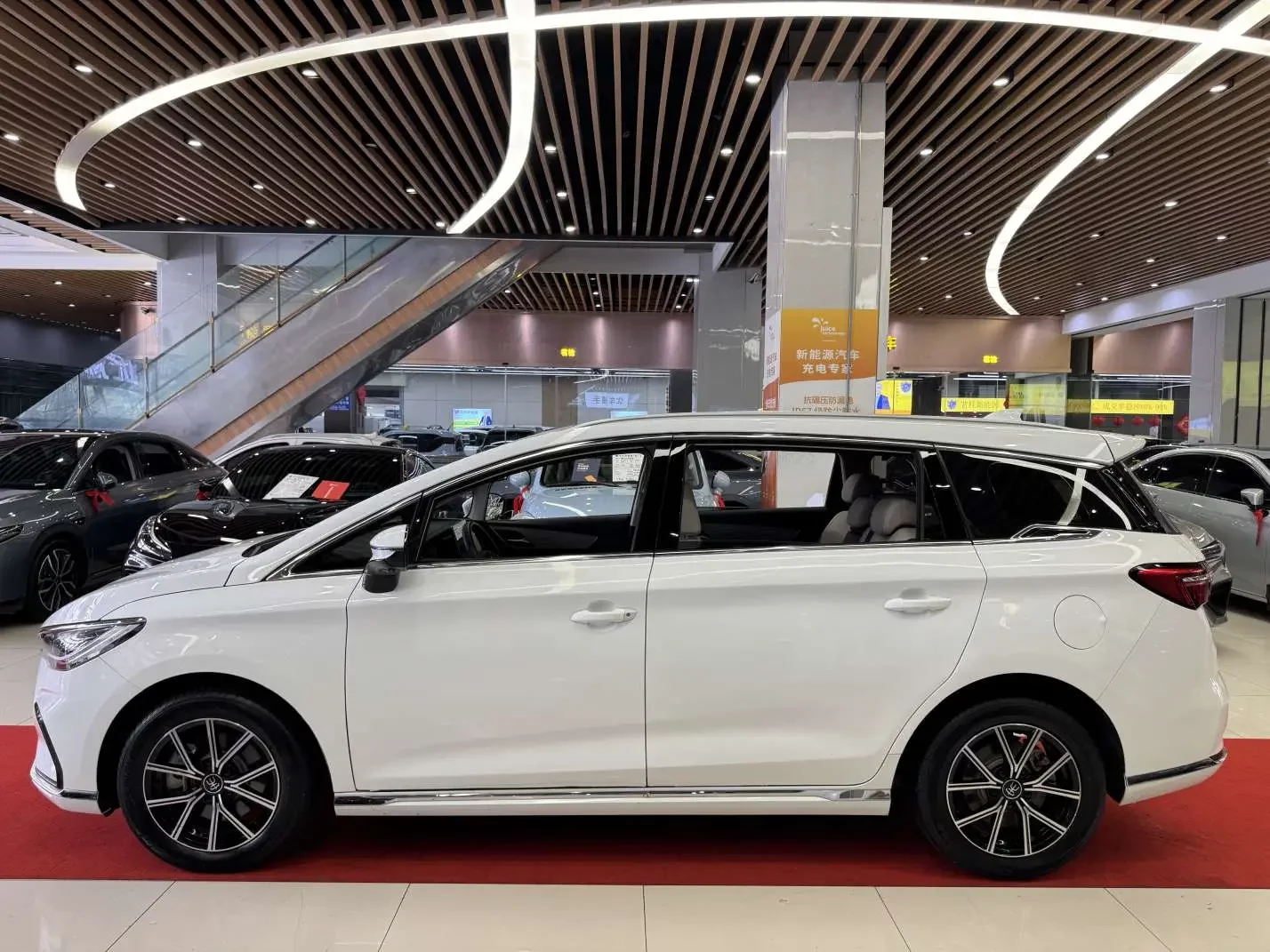 BYD Song MAX DM