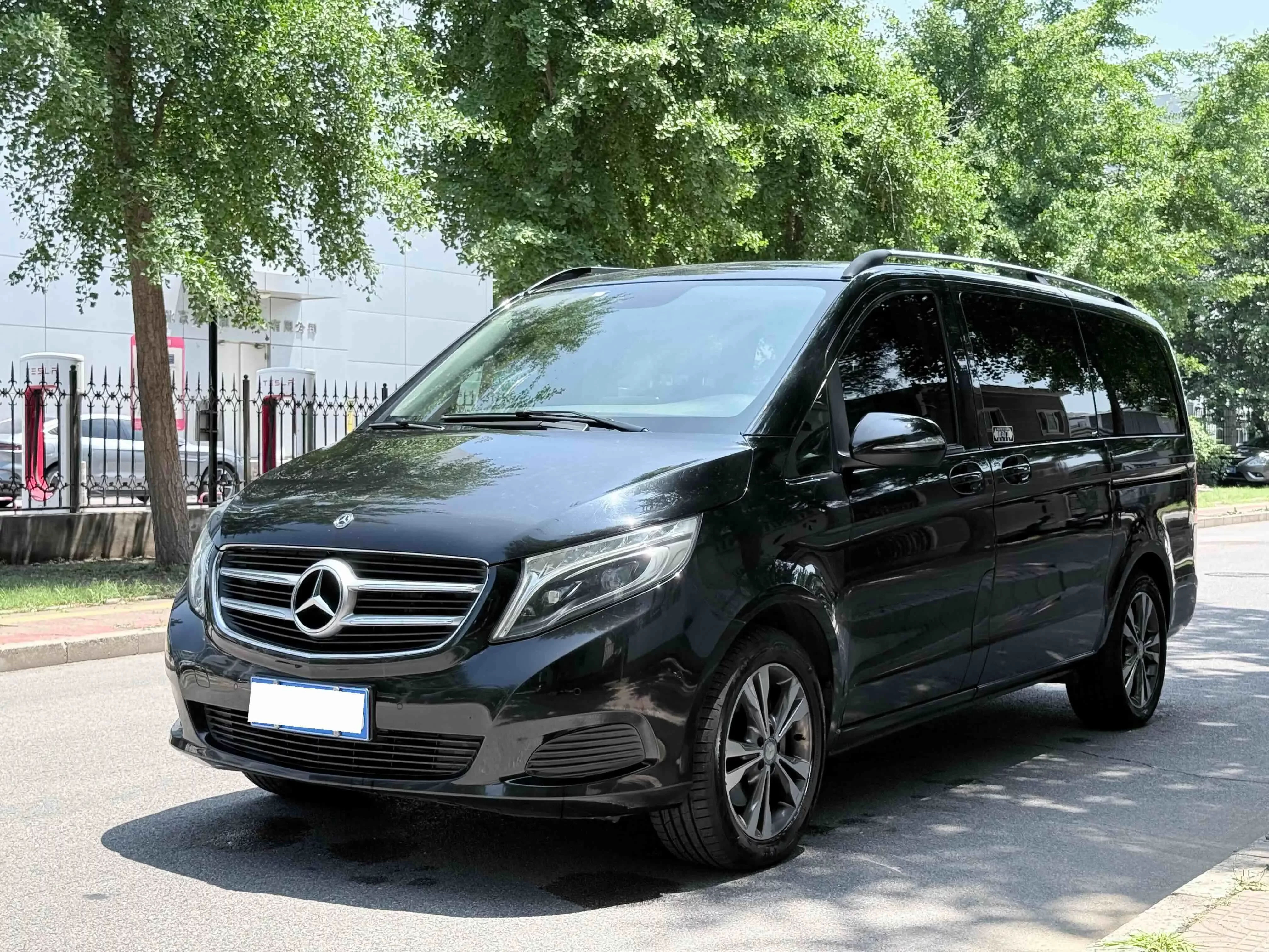 Mercedes-Benz V Class  из Китая