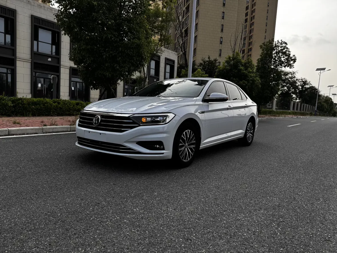 Volkswagen Sagitar